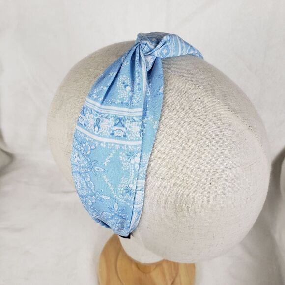 Bandana Print Wide Band Headband - Picture 2 of 4